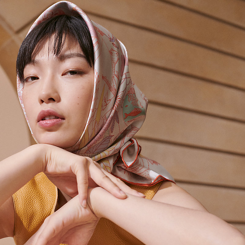 カレ 90 《プレシャス・パラダイス》 - ピンク | Hermès - エルメス